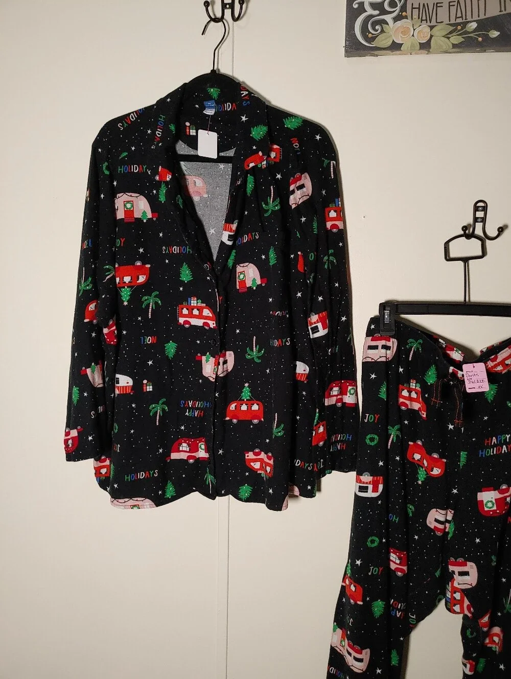 Old Navy 4X Adorable Christmas Print Holiday Long Sleeve Pajama Set